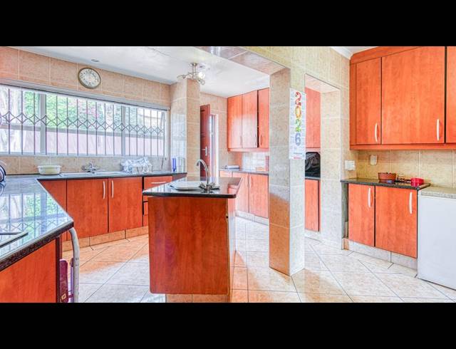 3 BEDROOM HOUSE FOR SALE IN GLENVISTA